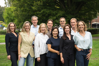 Alies werkt samen met Jawel — een heel team van trainers en coaches