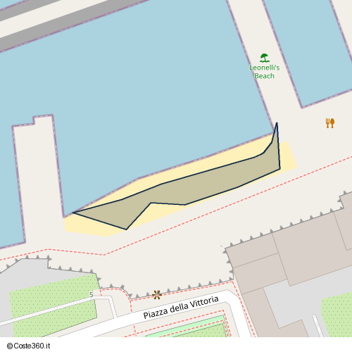 Posizione della spiaggia Spiaggia nei pressi di Piazza della Vittoria, Marina Piccola, Sorrento, 80067