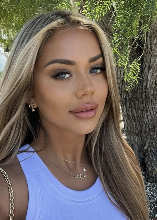 Dominican Goddess - @hisvixen87 OnlyFans Get photos