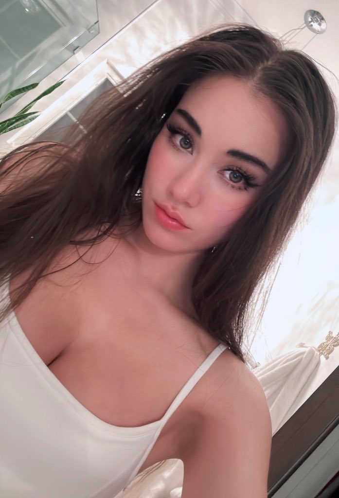 Jen Fox - @jenfoxxuwu OnlyFans Get photos