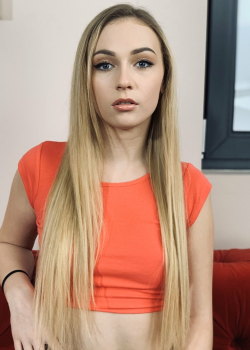 Emily Brooke - @emilybrookeuk OnlyFans Get photos