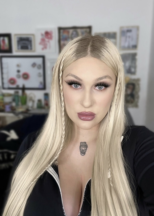 Antje - @awesomeantjay OnlyFans Get photos