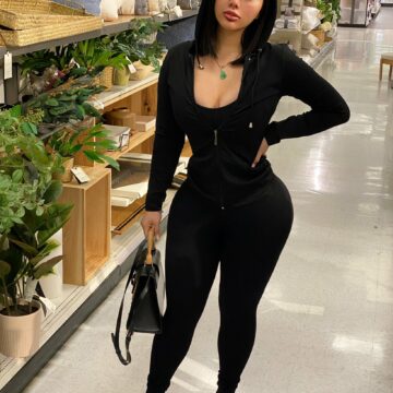 Janet - @thathoneydip OnlyFans Get photos & videos