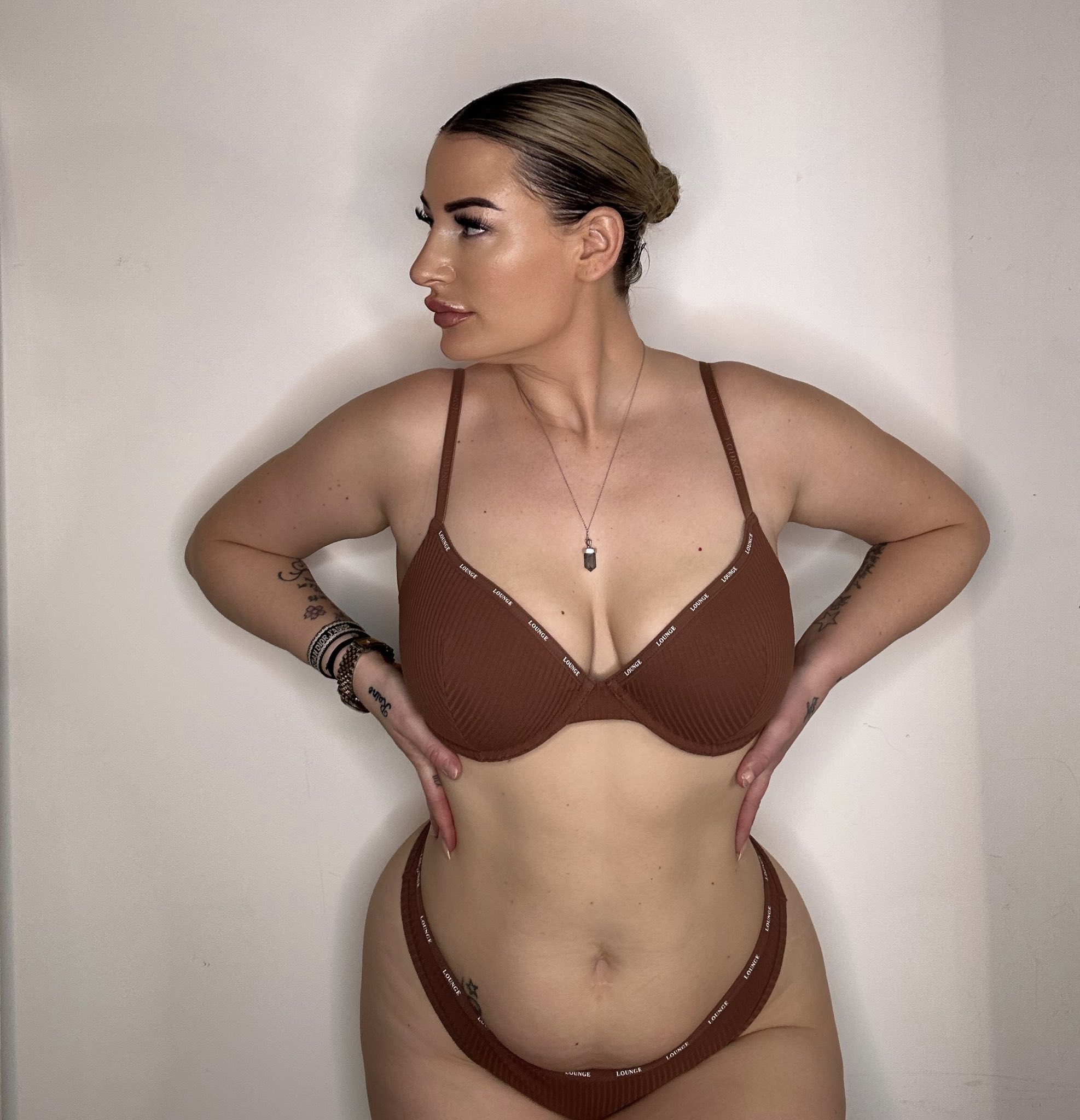 Sophie Mai - @smiffys OnlyFans Get photos