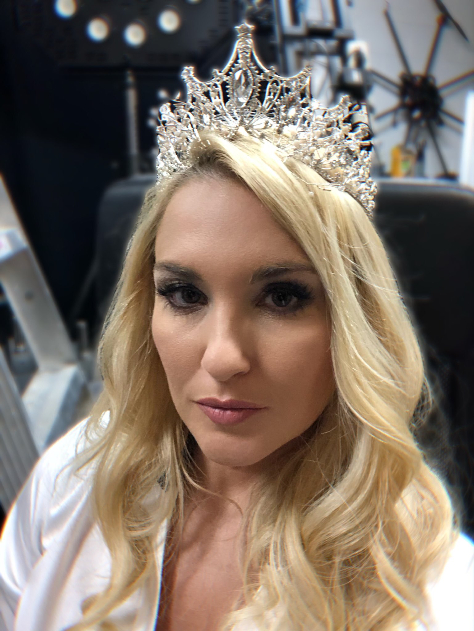 Julia Robbie - @juliarobbie OnlyFans Get photos