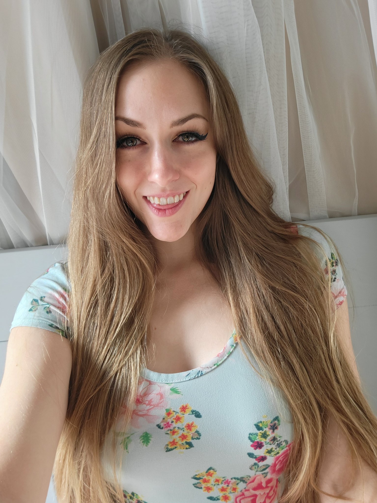 Lindsey Love - @lindseylove OnlyFans Get photos