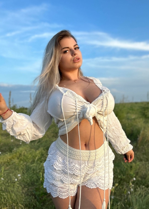 Leah Wilde - @leahgoeswilde OnlyFans Get photos