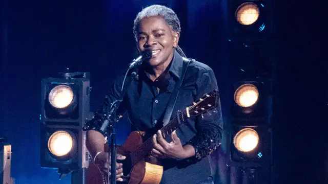 Tracy Chapman was honored the way we should have been for her performance at the Grammys