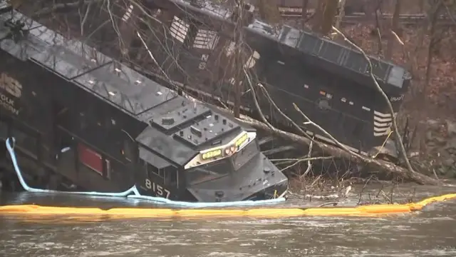 Norfolk Southern agrees to pay $600 million in a settlement related to a train wreck