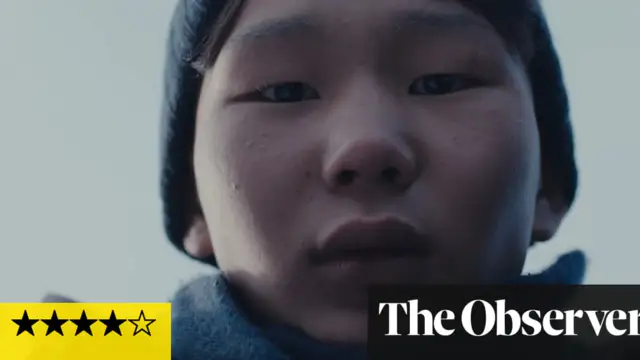 A teenager faces tough choices in a cold country