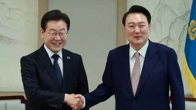 Opposition Leader Urges South Korean President to Accept Investigation into Wife and Top Officials