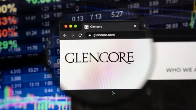 Glencore Contemplates Bid for Anglo American, Sources Say
