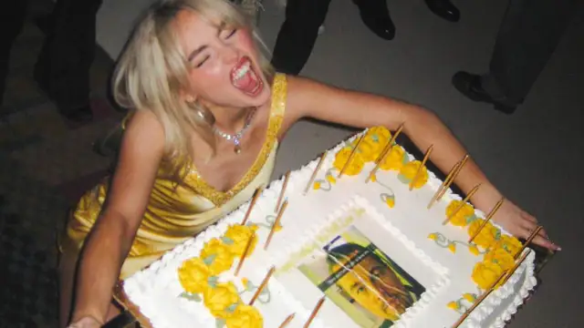 The birthday cake has a picture of Leonardo DiCaprio and the words "Ready to Date" on it