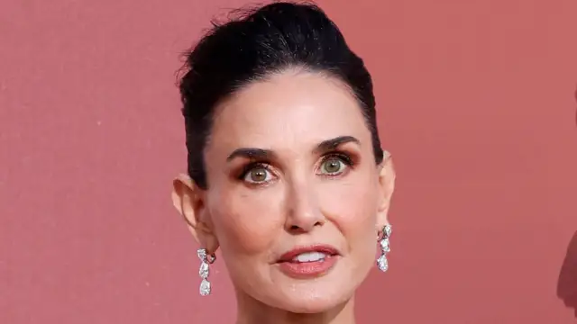 Stars attend 30th amfAR Gala near Cannes for AIDS research fundraising