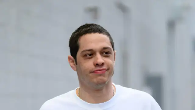 Fans rally behind Pete Davidson following abrupt exit from stage in Omaha