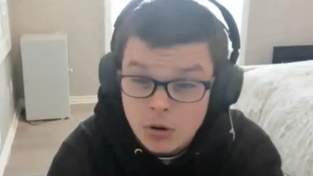 twitch star Sketch cried over the gay porn leak