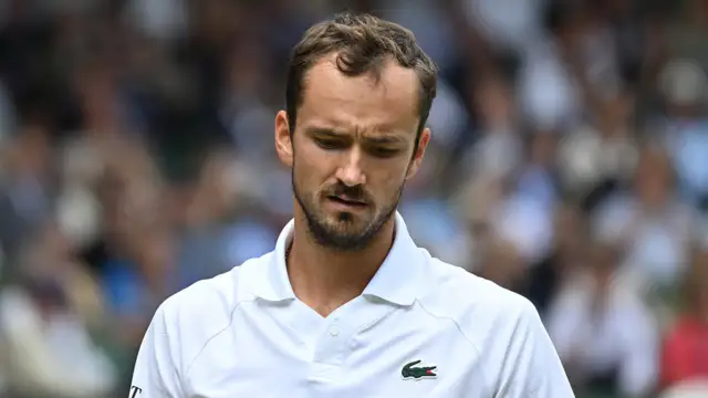 World No 1 Jannik is out of Wimbledon because of Slim Reaper