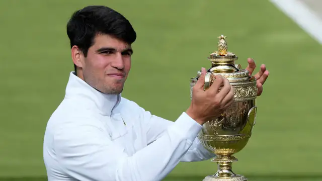 Novak Djokovic Defends Wimbledon Title, Sets Up Final Rematch with Carlos Alcaraz