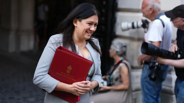 Minister announces changes to disability access after train incident