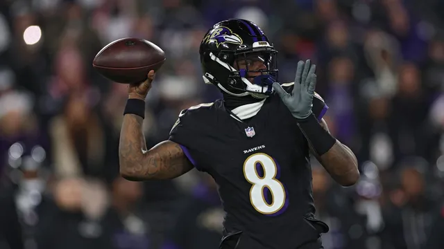Lamar Jackson attends Ravens offseason workout program and seeks commitment