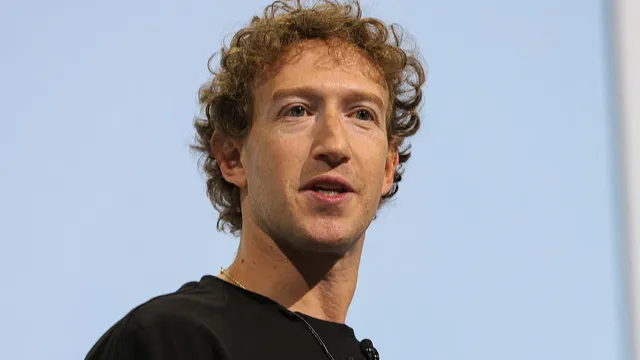 Mark Zuckerberg buys $23 million mansion near Trump