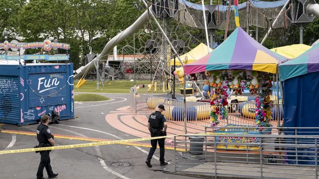 Three killed in mass shooting at Seattle festival