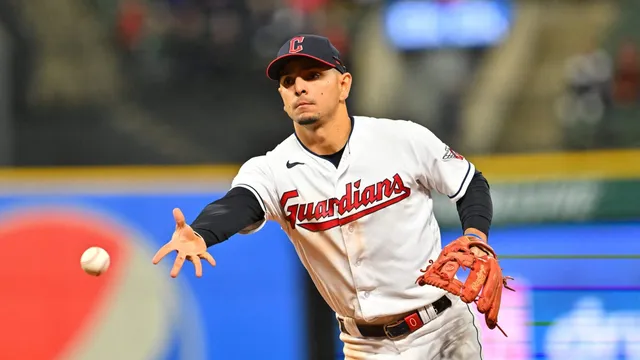 Blue Jays gamble big on Andrés Giménez amid Cleveland's salary dump