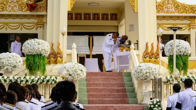 Thai prime minister halts firearm licenses after deadly school shooting