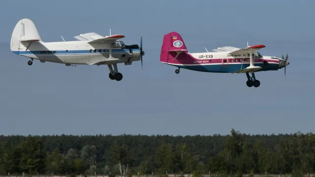 Russia's light aircraft operators test car fuel amid aviation shortages