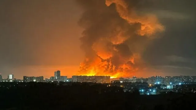 Russian strikes kill 17 in Kyiv as air defenses fail