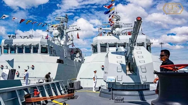 U.S. Navy warship docks in Cambodia, raising tensions with China