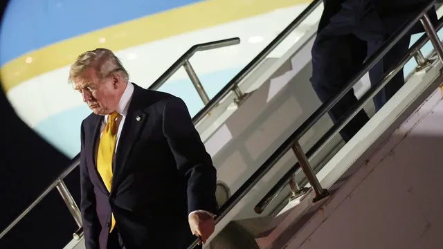 Trump secretly switches planes to evade Iranian assassination threat