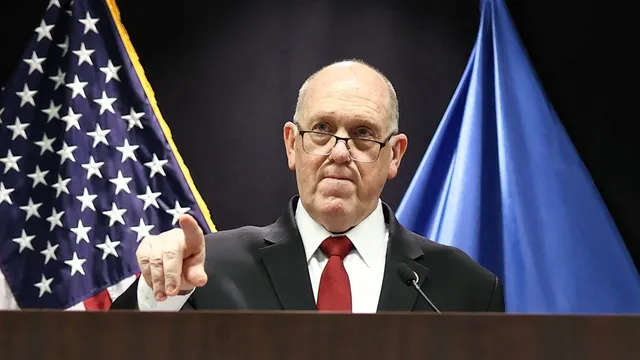 Trump administration withdraws 700 immigration agents from Minnesota