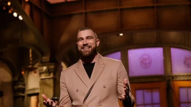 Travis Kelce reveals reading struggles after SNL hosting gig