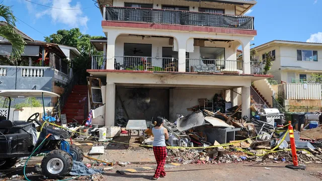 Hawaii governor responds to deadly fireworks blast with proposed $300 fines, more prison time