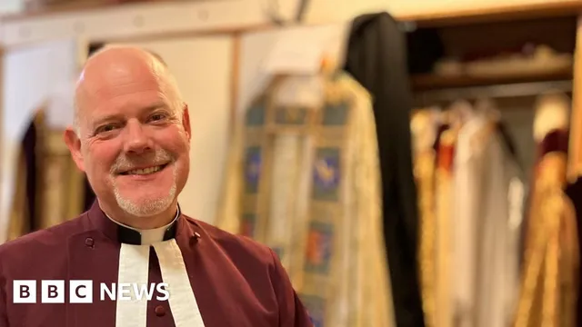 St Edmundsbury Cathedral installs solar panels to reduce carbon emissions