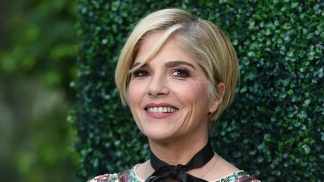Actress Selma Blair apologizes for alleged flight altercation that led to assault charges