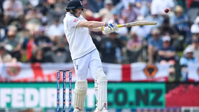 England fights back after early collapse in Christchurch
