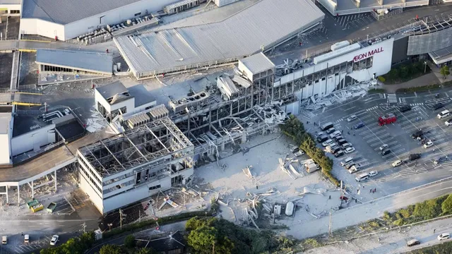7.1 magnitude earthquake devastates shopping center in Japan