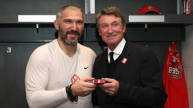 Alex Ovechkin becomes the NHL's all-time leading goalscorer