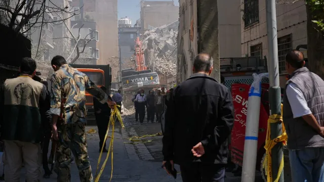 Trump threatens to wipe out Iran's infrastructure to pressure for a deal