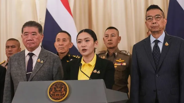 Pressure mounts on Paetongtarn Shinawatra to resign after leaked call controversy