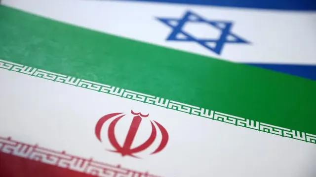 Iran executes Hossein Pedaran for spying for Israel's Mossad
