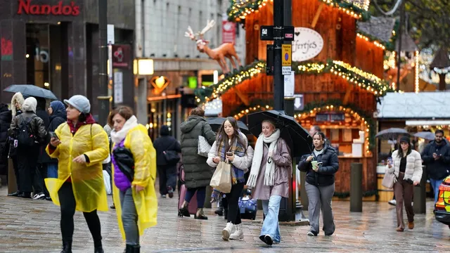 UK braces for colder Christmas without snow