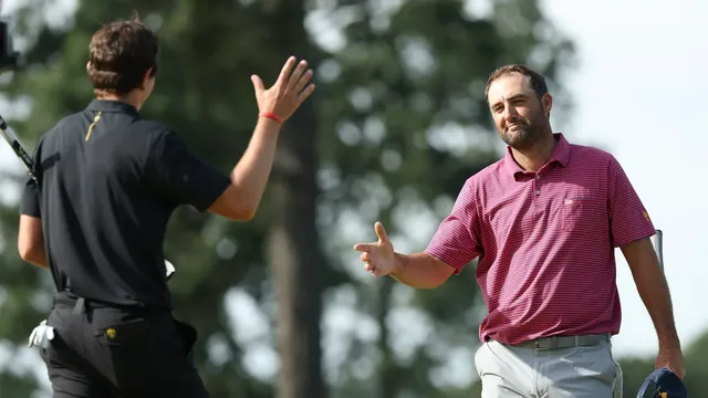 Scottie Scheffler concedes putt to Nico Echavarria after fan disrupts shot at Presidents Cup in Canada