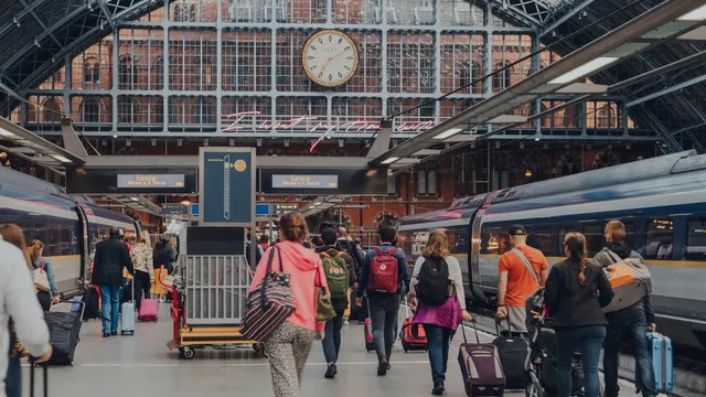 Eurostar plans to reduce boarding times to improve passenger experience