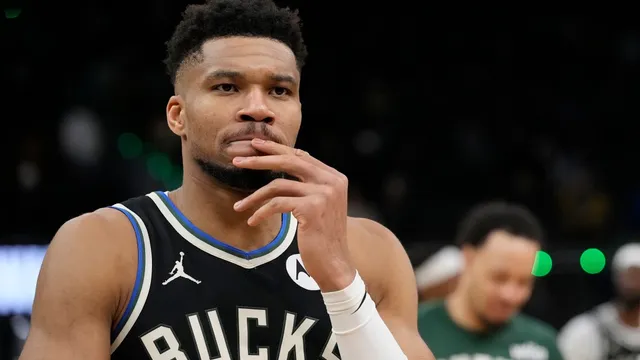 New York Knicks stay put, show no interest in Giannis Antetokounmpo trade