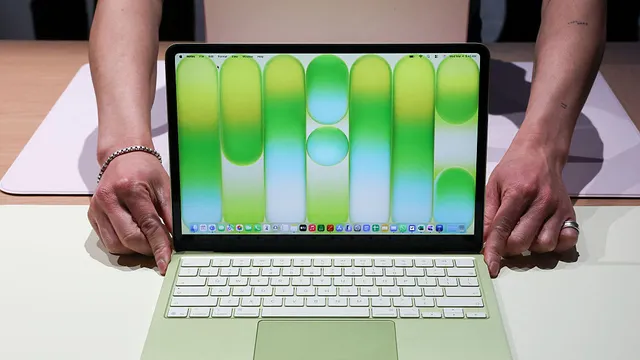 Laptop prices soar as costs increase for components