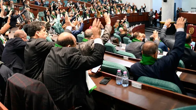 Algeria criminalizes French colonialism and demands restitution
