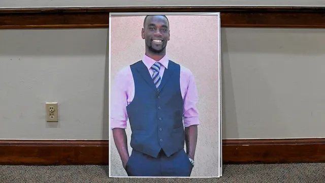 Former officers convicted in Tyre Nichols' death await sentencing